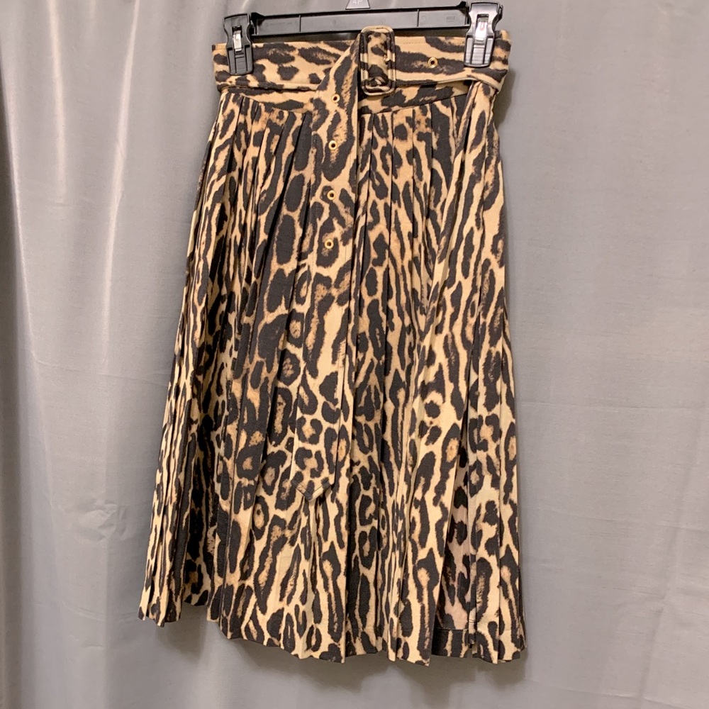 BURBERRY leopard print skirt with belt & leg slit